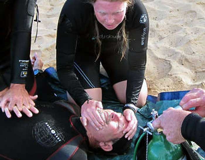 emergency-first-response-course-vip-diving-dubai-2
