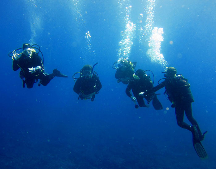 padi-dive-master-course-vip-diving-dubai-1